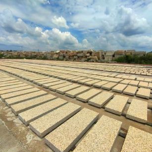 遂宁 黄金麻荔枝面花岗岩石材地铺石防护中