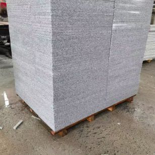 遂宁 芝麻白火烧面1.8厚300*600地铺石，尺寸标准，厚薄均匀