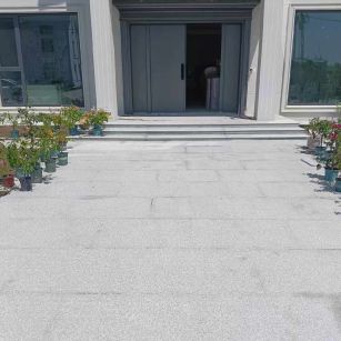 遂宁 芝麻白花岗岩地铺石地面铺装