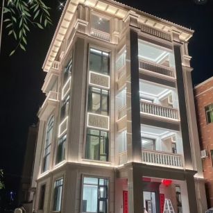 遂宁 芝麻白花岗岩别墅外墙夜间效果