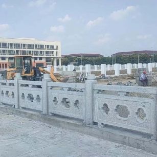 遂宁 白麻花岗岩荔枝面河道栏杆