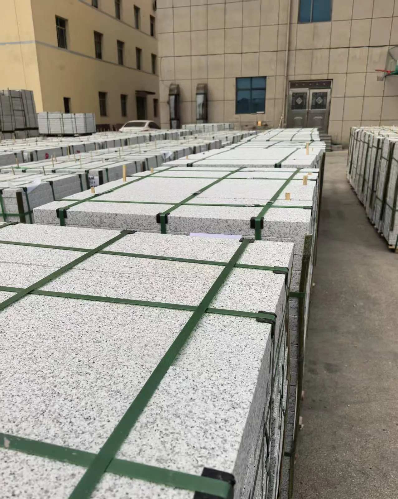 遂宁 白麻花岗岩5.0公分荔枝面地铺石