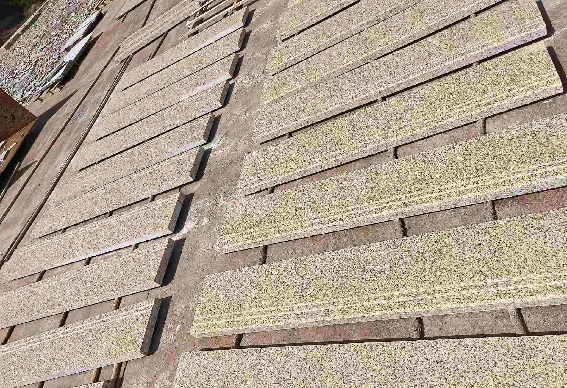 遂宁 黄金麻花岗岩光面楼梯踏步