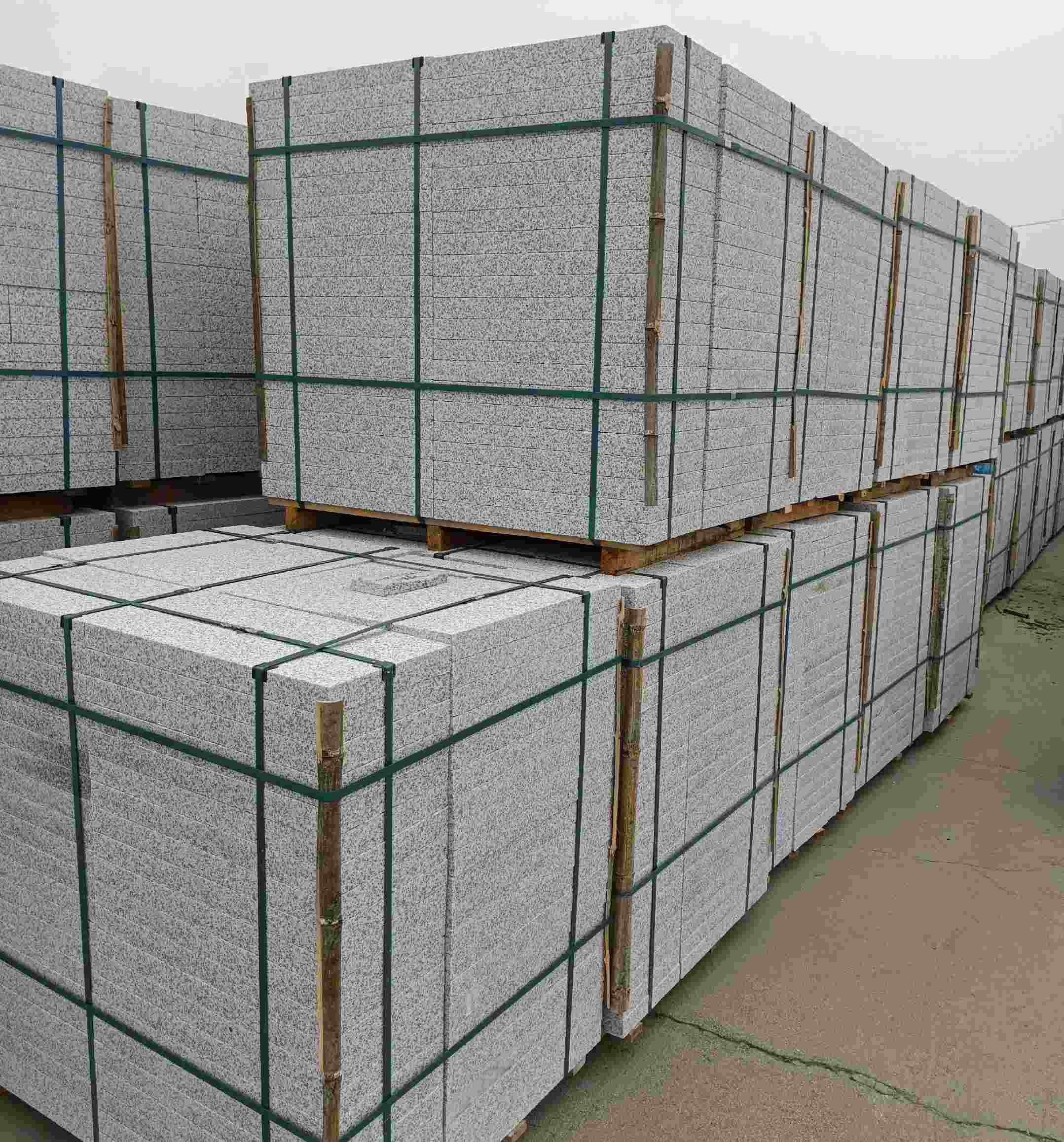 遂宁 白麻花岗岩石材荔枝面地铺石（300*600*50）