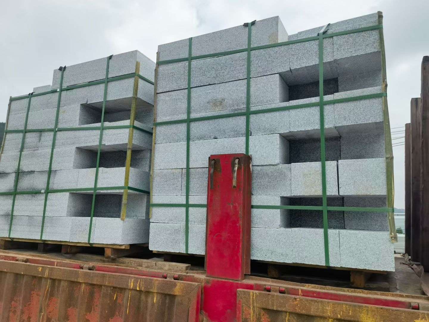 遂宁 芝麻白花岗岩路沿石，平石，路侧石，马路牙子，路缘石，立缘石，平缘石等