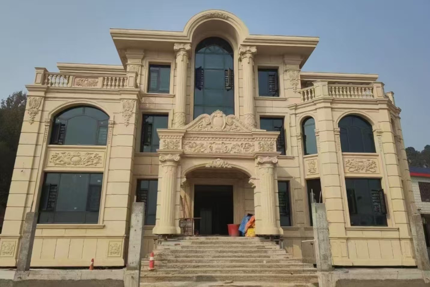 遂宁 黄金麻花岗岩别墅外墙干挂