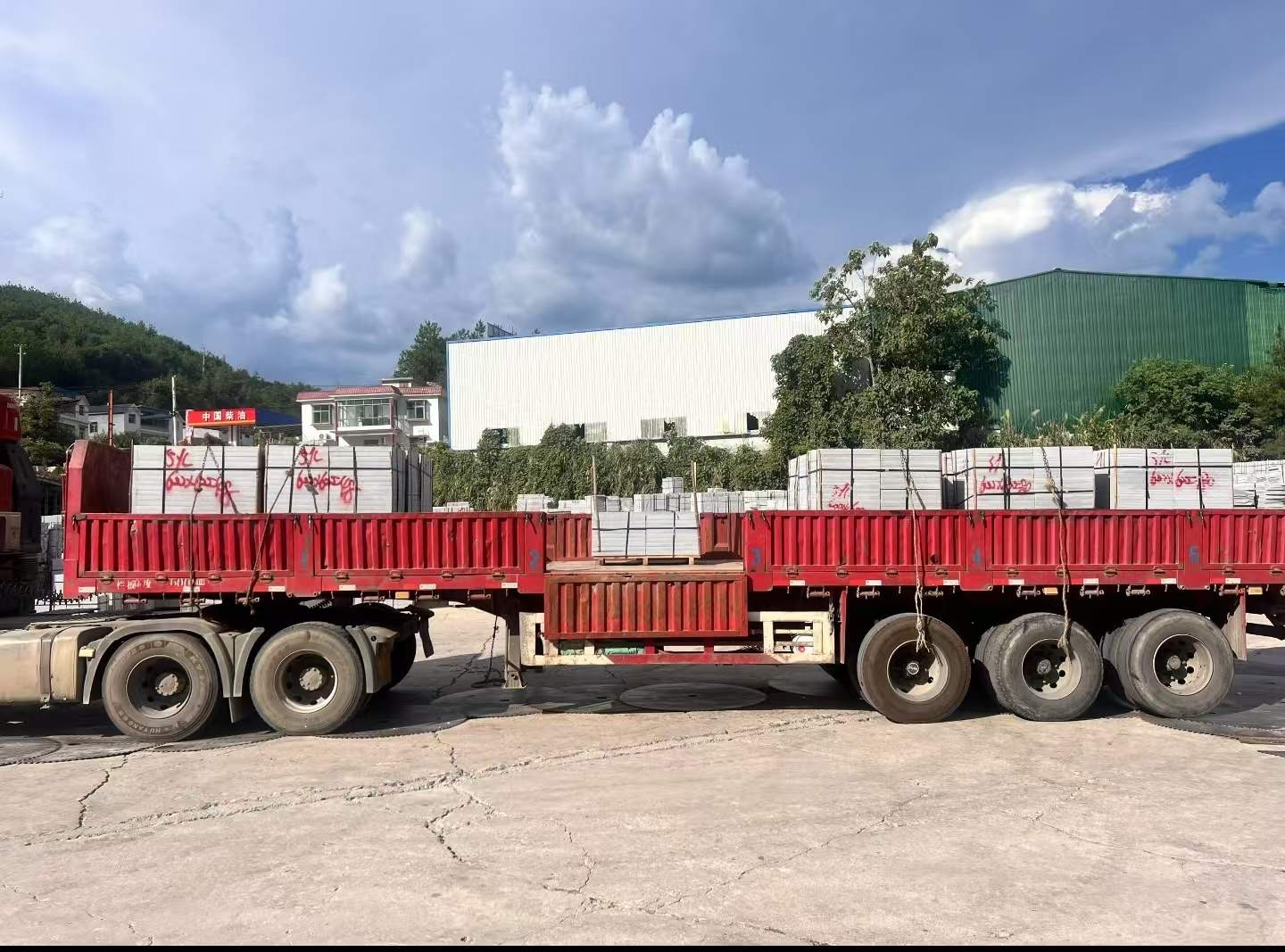 遂宁 芝麻灰花岗岩地铺石出货日常