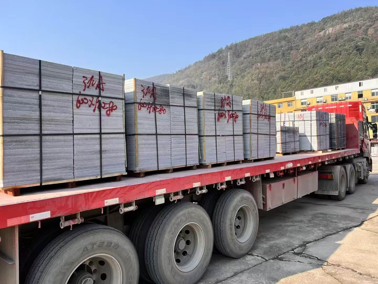 遂宁 芝麻灰地铺石出货日常