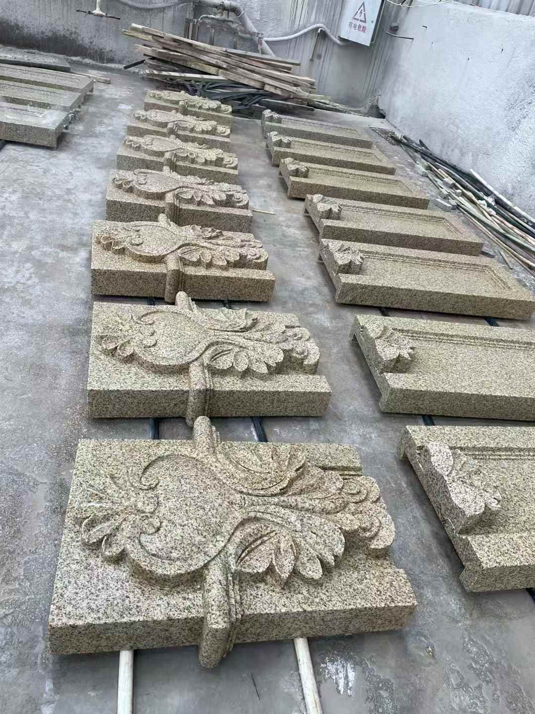 遂宁 黄金麻花岗岩别墅外墙雕刻板