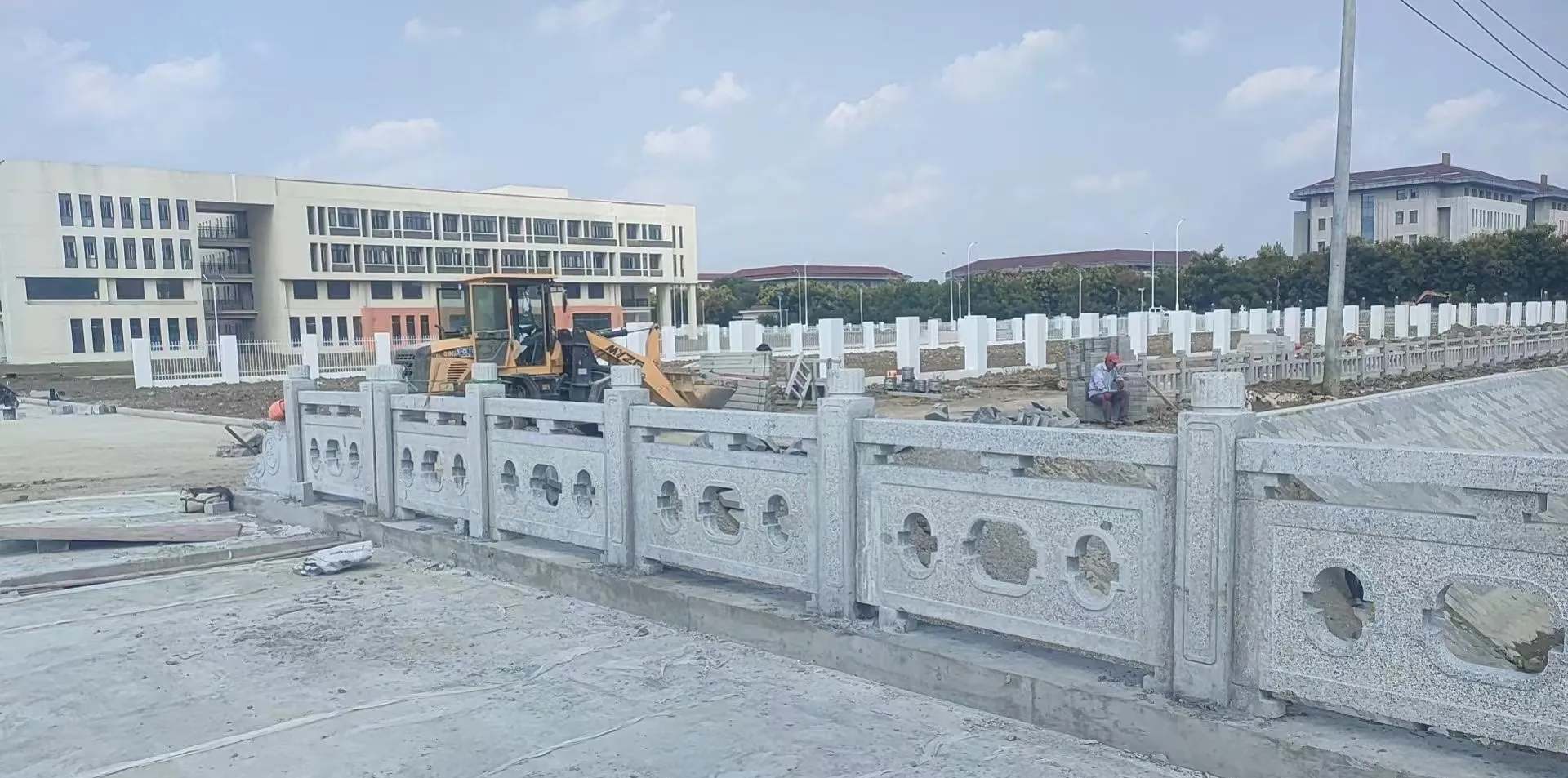 遂宁 白麻花岗岩荔枝面河道栏杆